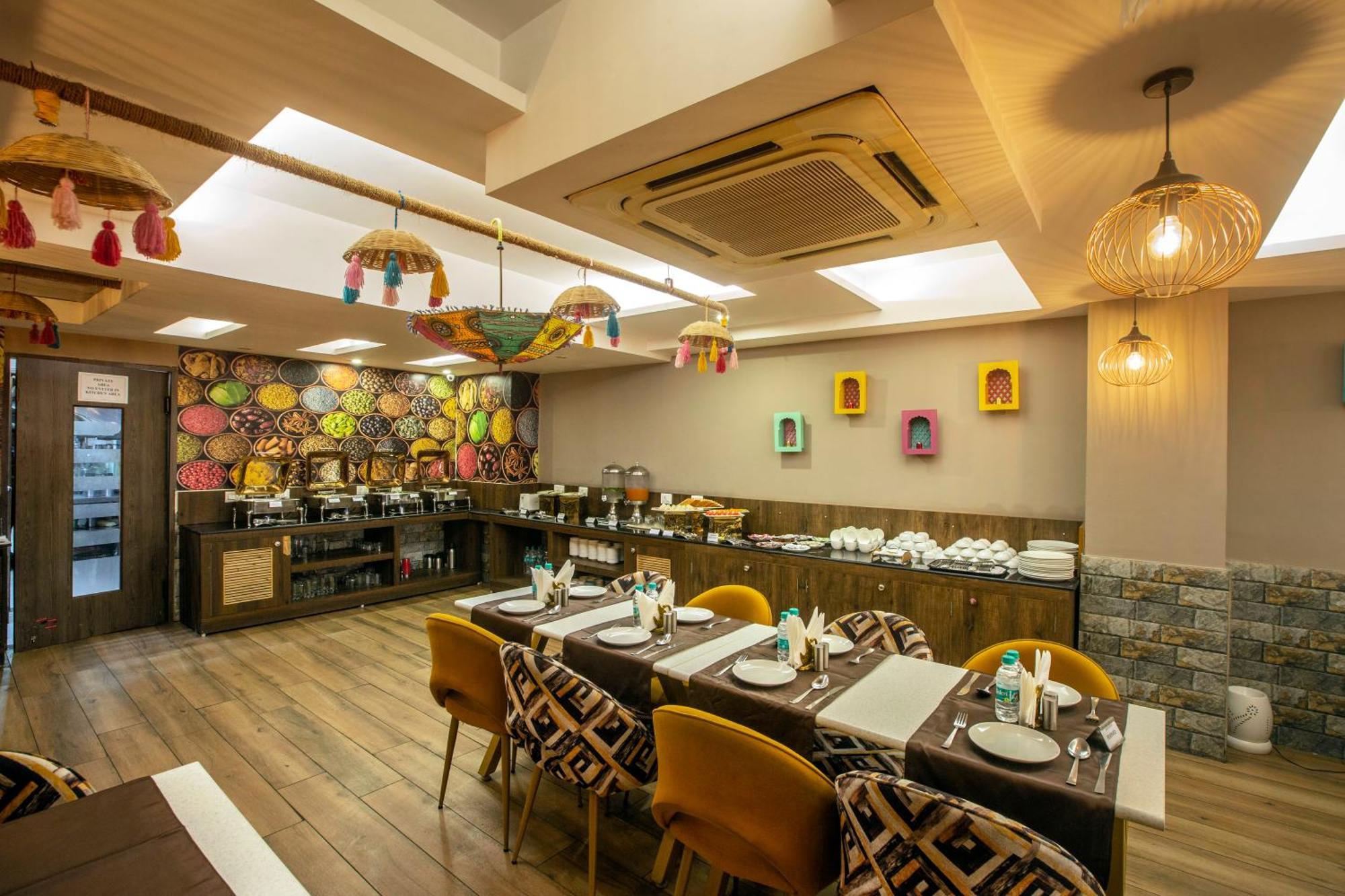 Hotel Oxmo Delhi Airport With Free Airport Transsfer Nueva Delhi Exterior foto
