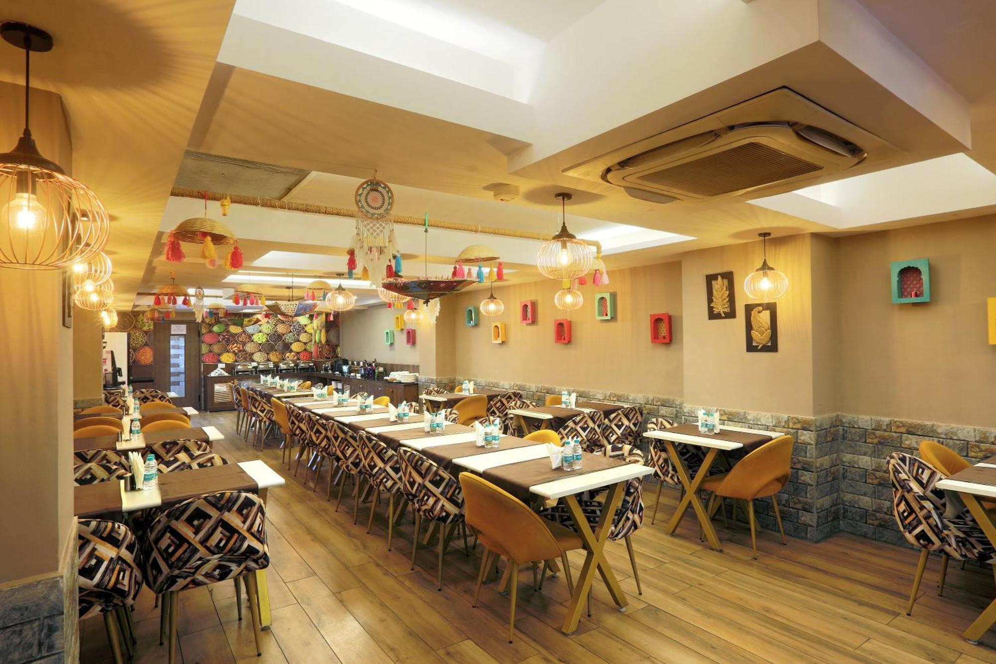Hotel Oxmo Delhi Airport With Free Airport Transsfer Nueva Delhi Exterior foto