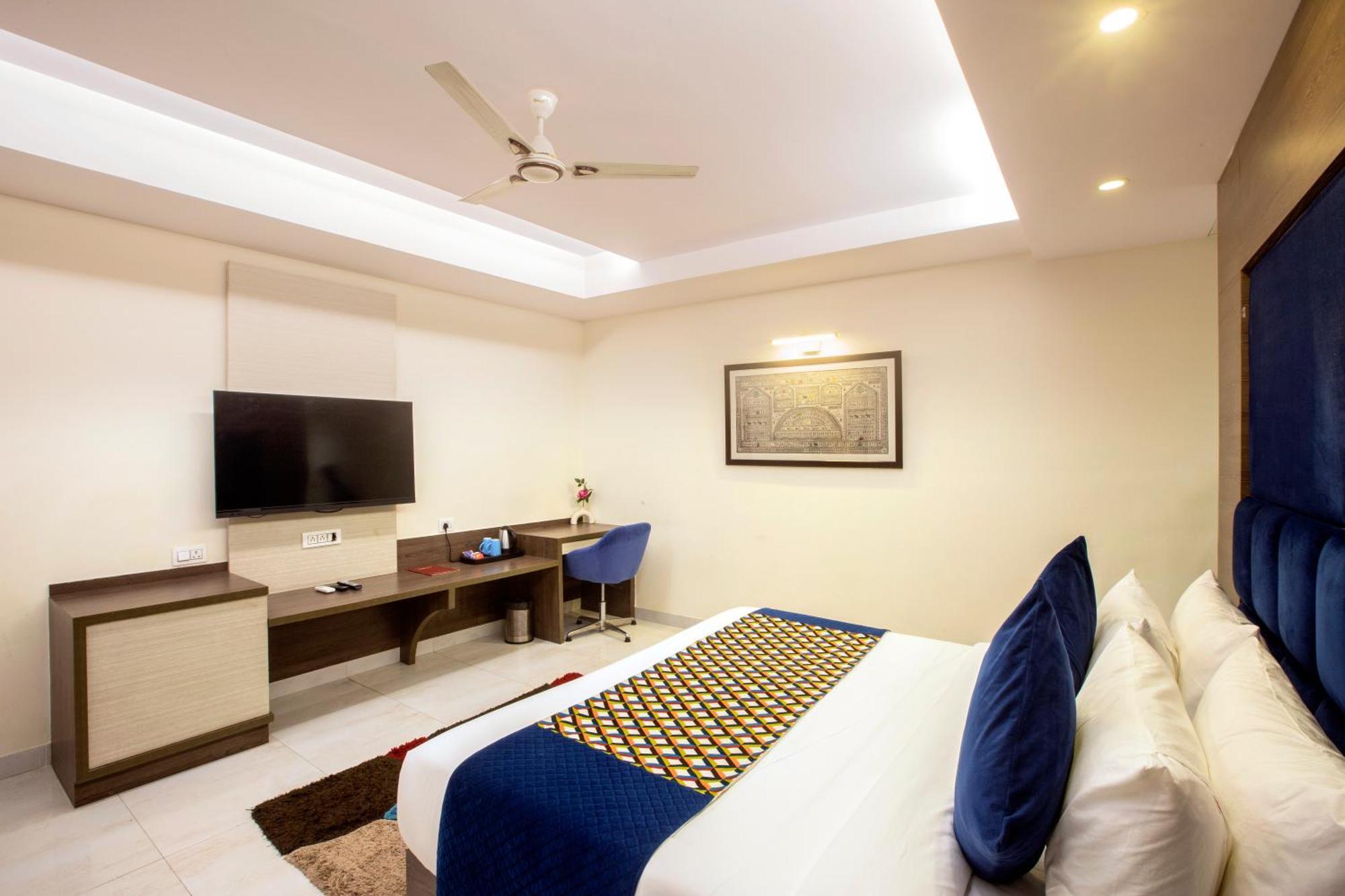 Hotel Oxmo Delhi Airport With Free Airport Transsfer Nueva Delhi Exterior foto